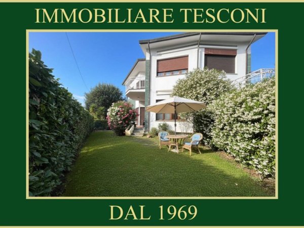 casa indipendente in affitto a Pietrasanta in zona Fiumetto