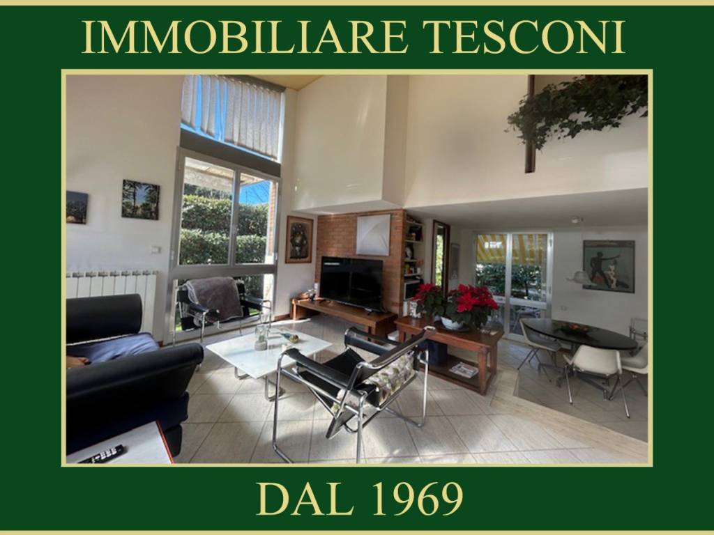 casa indipendente in affitto a Pietrasanta in zona Tonfano