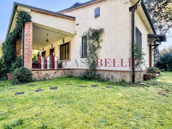 casa indipendente in affitto a Pietrasanta in zona Vignone