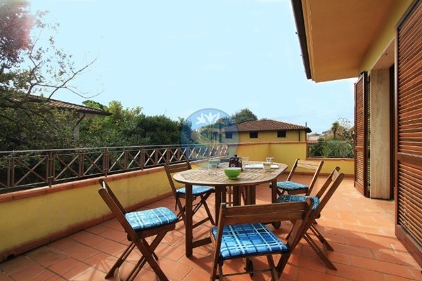 appartamento in affitto a Pietrasanta in zona Fiumetto