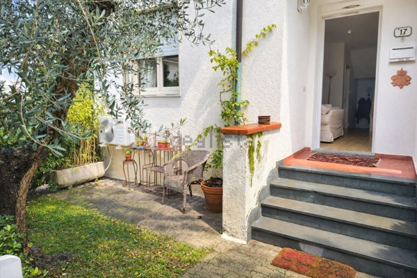 casa indipendente in affitto a Pietrasanta in zona Tonfano