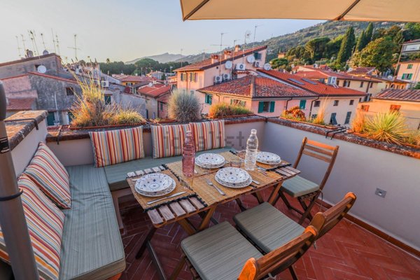 appartamento in affitto a Pietrasanta