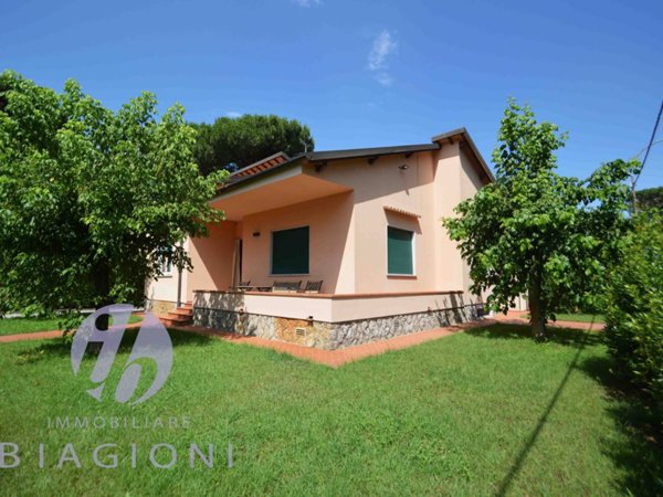 casa indipendente in affitto a Pietrasanta