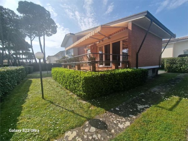 casa indipendente in affitto a Pietrasanta in zona Motrone