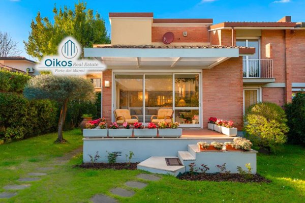 casa indipendente in affitto a Pietrasanta in zona Marina di Pietrasanta