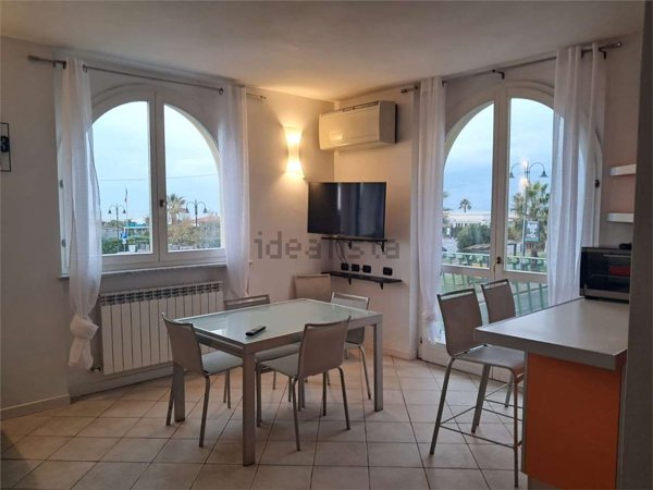 appartamento in affitto a Pietrasanta in zona Vignone