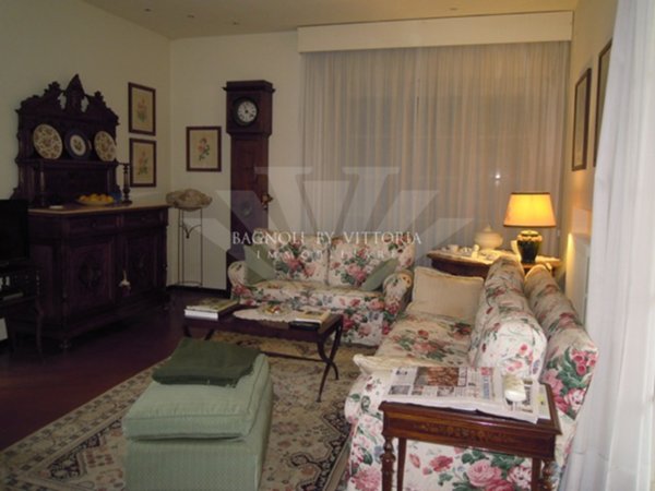 casa indipendente in affitto a Pietrasanta in zona Capezzano Monte