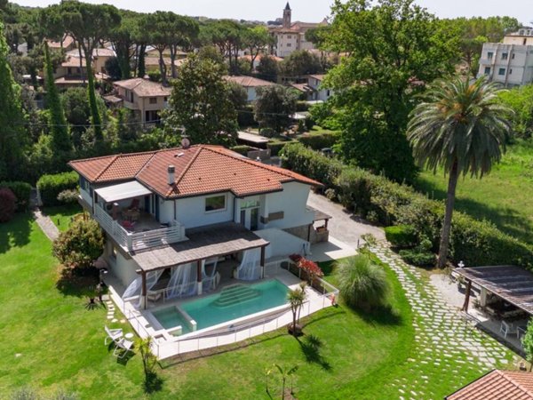 casa indipendente in affitto a Pietrasanta