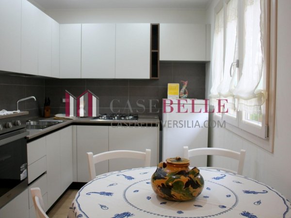 casa indipendente in affitto a Pietrasanta in zona Tonfano