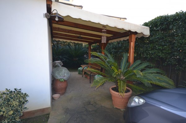 casa indipendente in affitto a Pietrasanta in zona Fiumetto