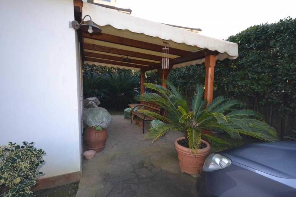 casa indipendente in affitto a Pietrasanta in zona Fiumetto