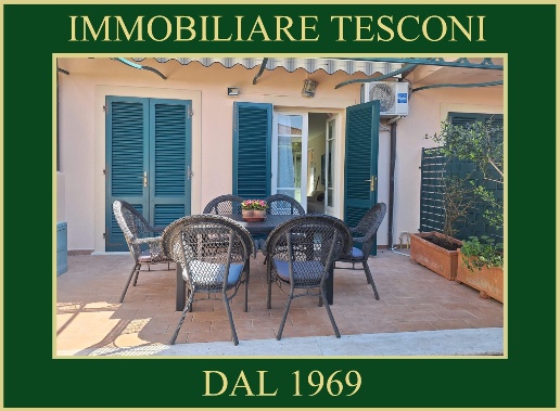 casa indipendente in affitto a Pietrasanta in zona Vignone