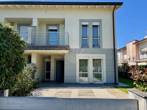 casa indipendente in affitto a Pietrasanta