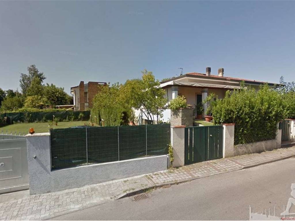 casa indipendente in affitto a Pietrasanta in zona Vignone