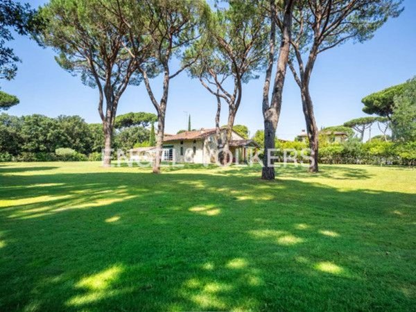 casa indipendente in affitto a Pietrasanta in zona Marina di Pietrasanta