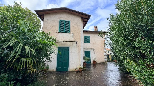 casa indipendente in affitto a Pietrasanta