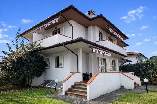 casa indipendente in affitto a Pietrasanta