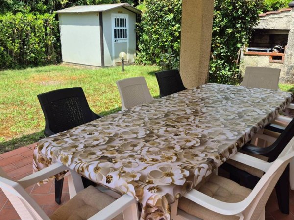 casa indipendente in affitto a Pietrasanta