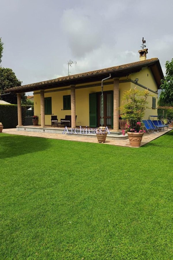 casa indipendente in affitto a Pietrasanta