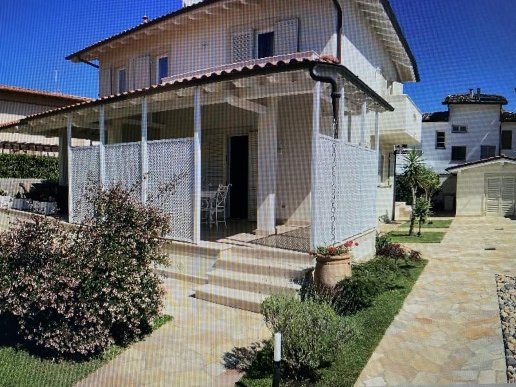 casa indipendente in affitto a Pietrasanta in zona Vignone