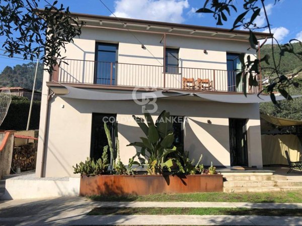casa indipendente in affitto a Pietrasanta in zona Strettoia