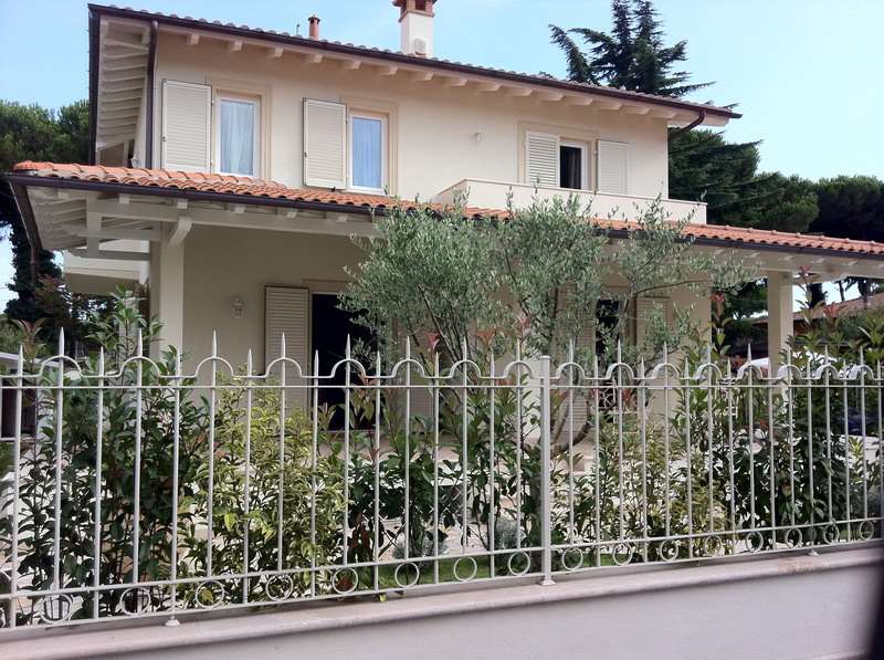 casa indipendente in affitto a Pietrasanta in zona Vignone