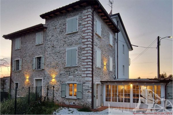 casa indipendente in affitto a Pietrasanta