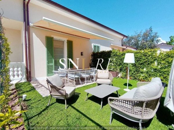 villa in affitto a Pietrasanta in zona Marina di Pietrasanta