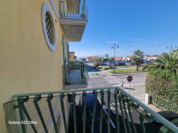 appartamento in affitto a Pietrasanta in zona Tonfano