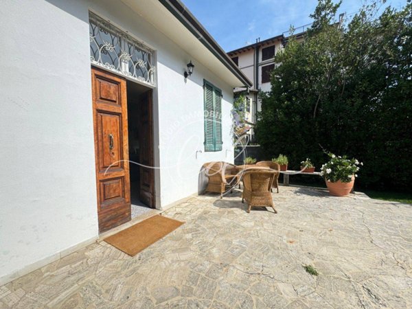 casa indipendente in affitto a Pietrasanta in zona Vignone