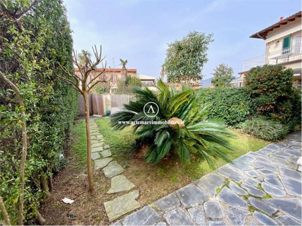 casa indipendente in affitto a Pietrasanta