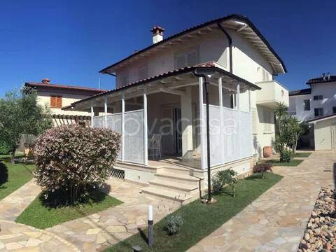 casa indipendente in affitto a Pietrasanta in zona Vignone