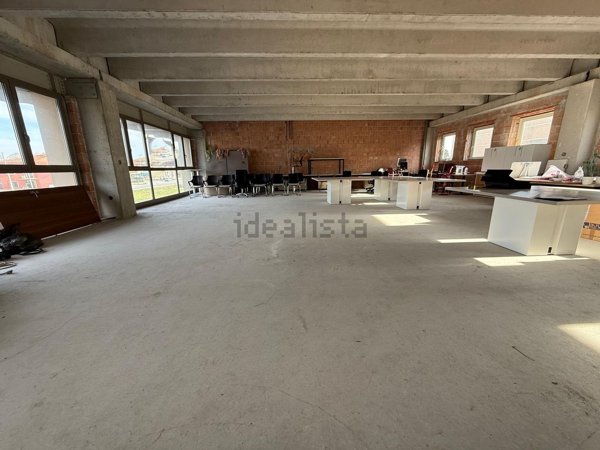 ufficio in affitto a Porcari