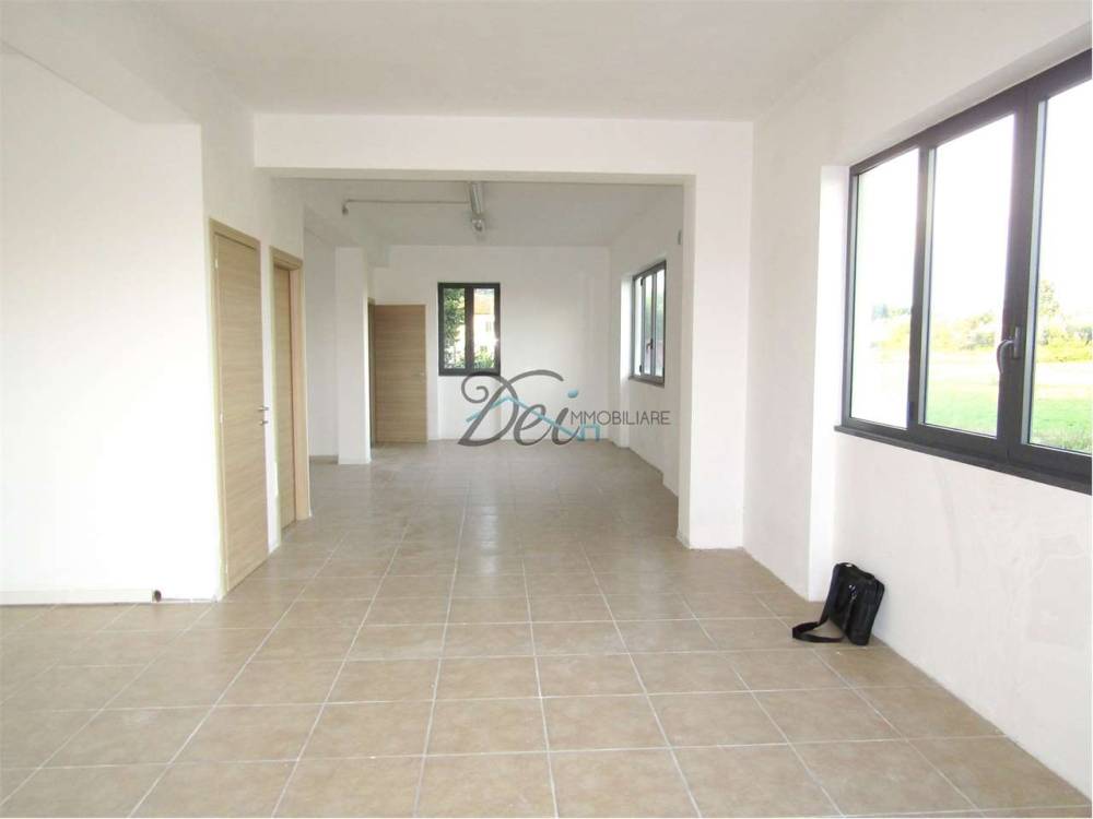 ufficio in affitto a Porcari