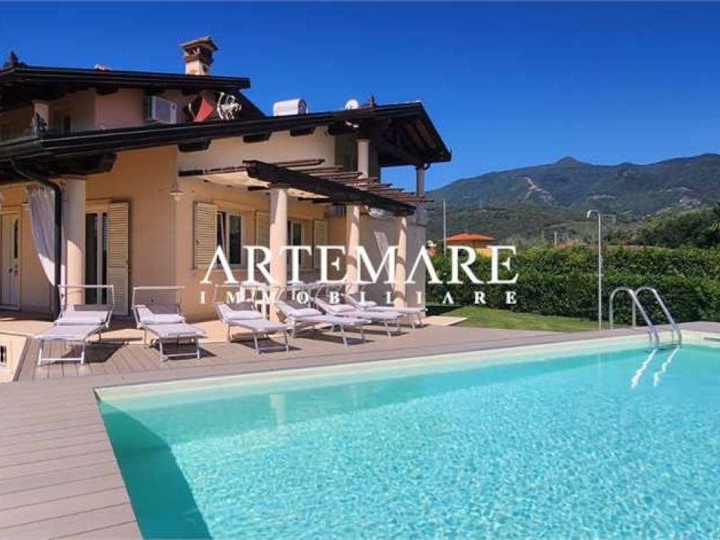 casa indipendente in affitto a Seravezza in zona Ripa