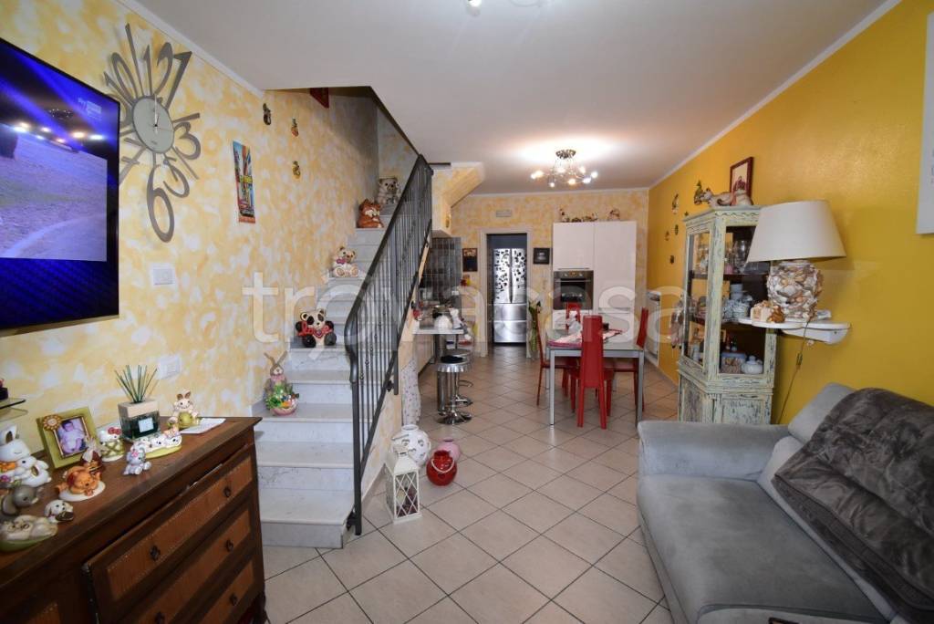 casa indipendente in affitto a Seravezza in zona Pozzi
