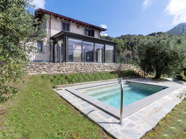 casa indipendente in affitto a Seravezza in zona Corvaia