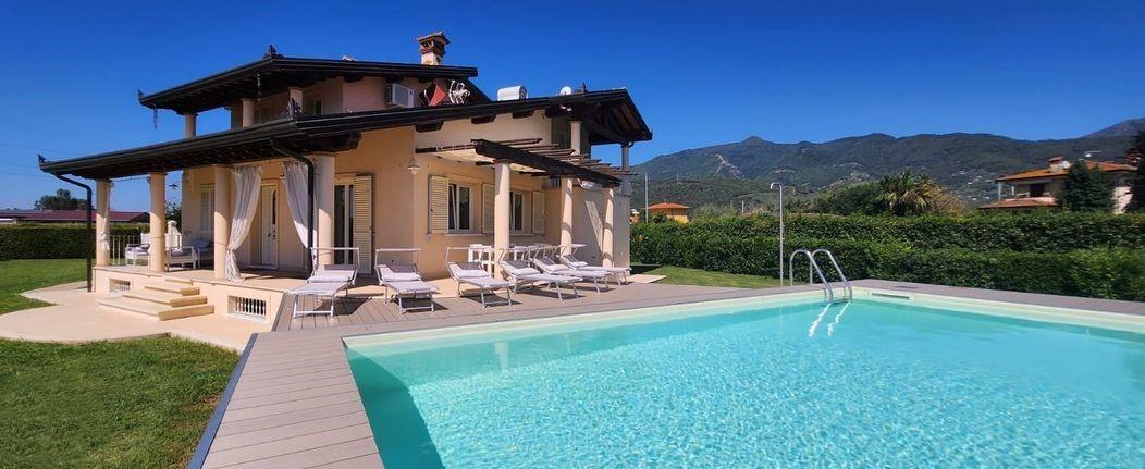 casa indipendente in affitto a Seravezza in zona Querceta