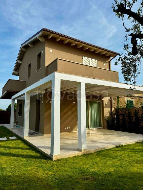 casa indipendente in affitto a Seravezza