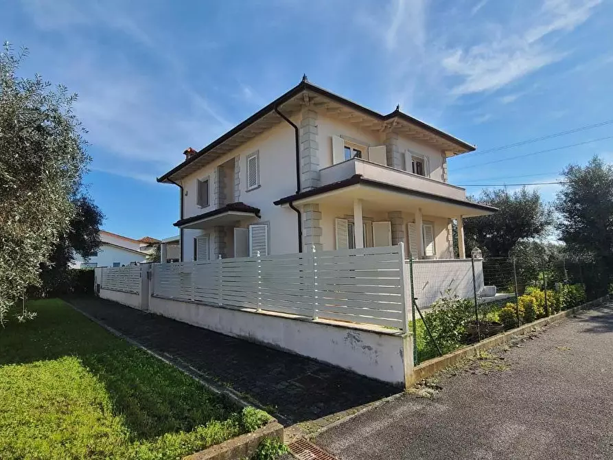 casa indipendente in affitto a Seravezza in zona Querceta