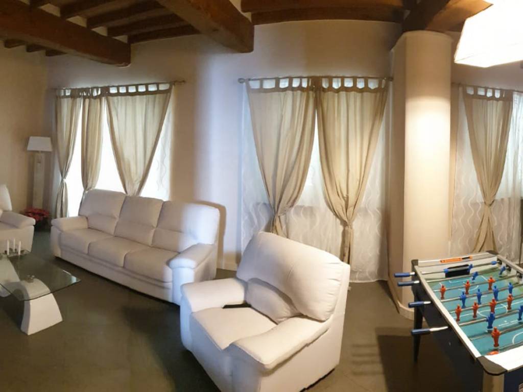 casa indipendente in affitto a Seravezza in zona Querceta