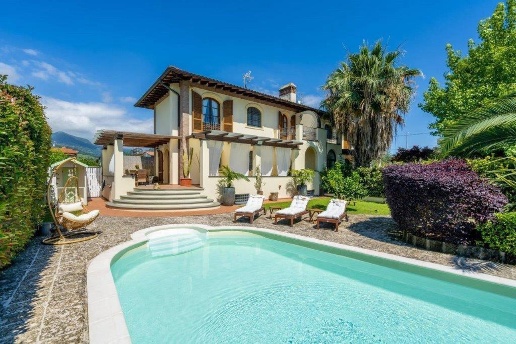 casa indipendente in affitto a Seravezza