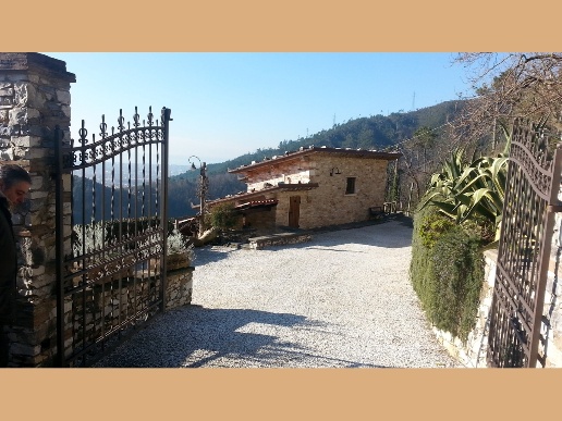 casa indipendente in affitto a Seravezza