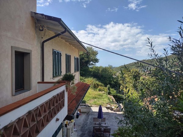 casa indipendente in affitto a Seravezza in zona Ripa