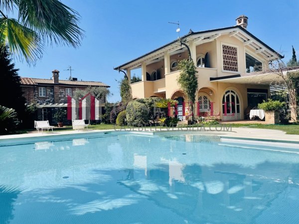 casa indipendente in affitto a Seravezza in zona Querceta