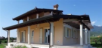 casa indipendente in affitto a Seravezza in zona Querceta