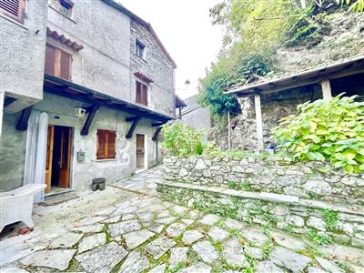 casa indipendente in affitto a Stazzema