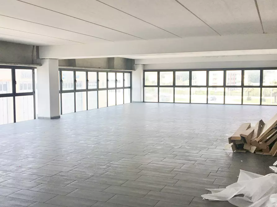 ufficio in affitto a Viareggio
