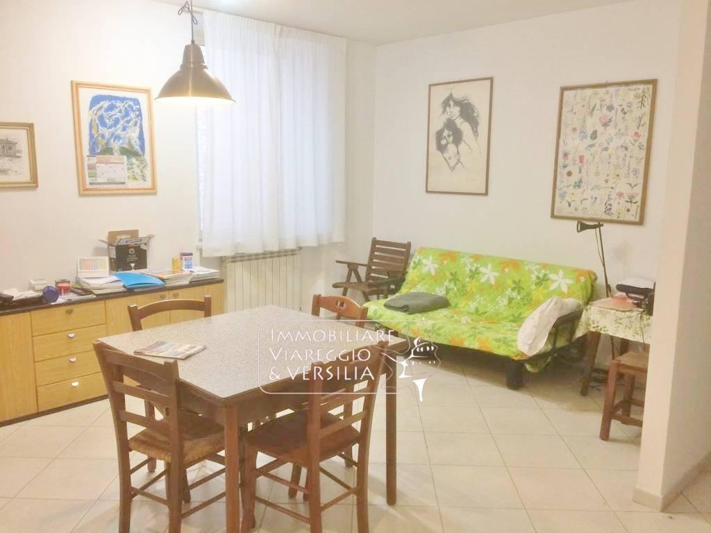 casa indipendente in affitto a Viareggio