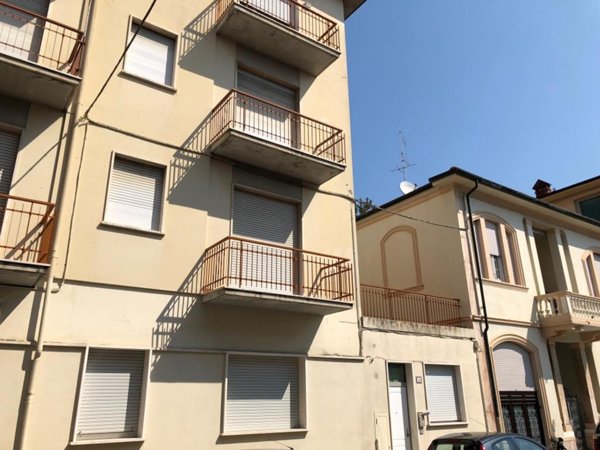 appartamento in affitto a Viareggio in zona Marco Polo